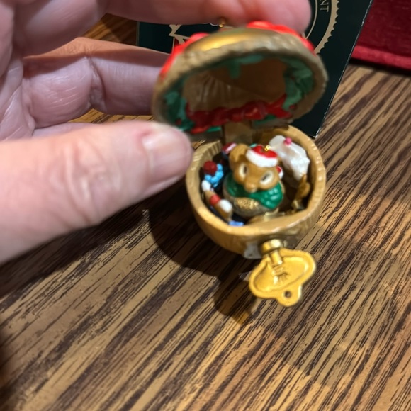 Hallmark Keepsake Ornament Trio - Picture 3 of 5